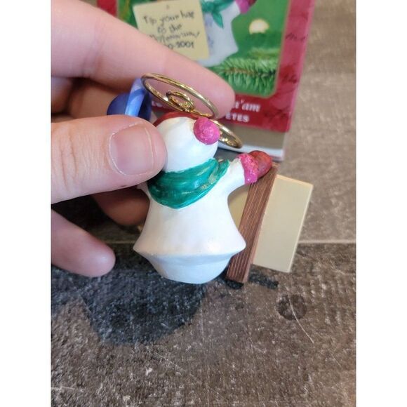 Hallmark 2000 Millennium snowma'am ornament Xmas decor - Picture 3 of 4